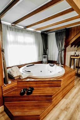 Bed & Bath